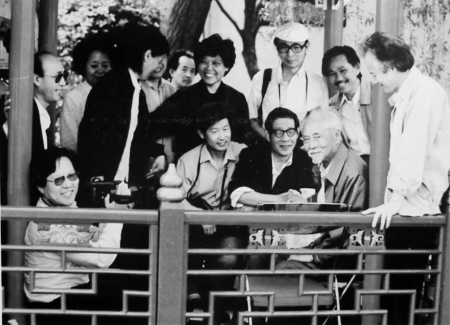 1990年，葉淺予師生藝術(shù)行路團(tuán)在浙江